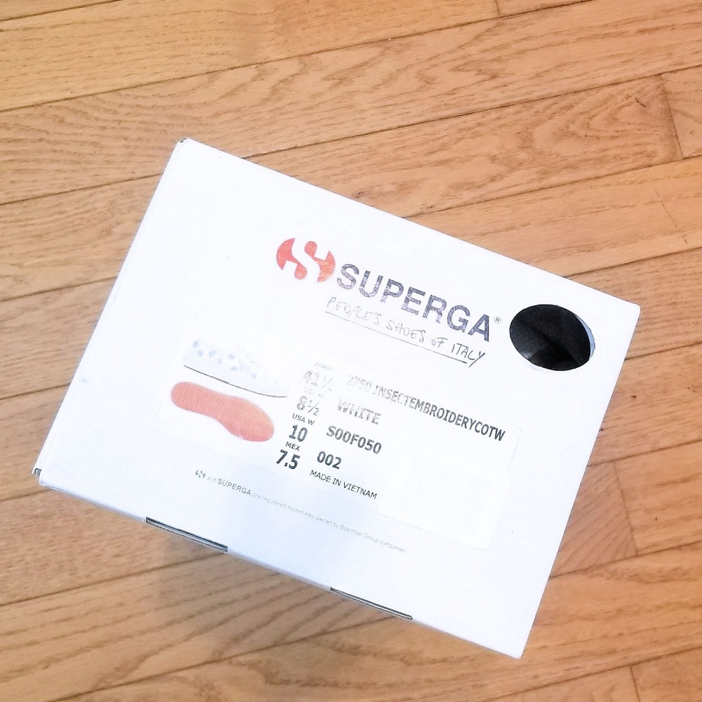 Superga Critter-Embroidered Sneakers - Brand NEW! - Picture 5 of 8